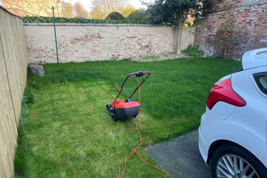 Grass Cutting 1 of 1